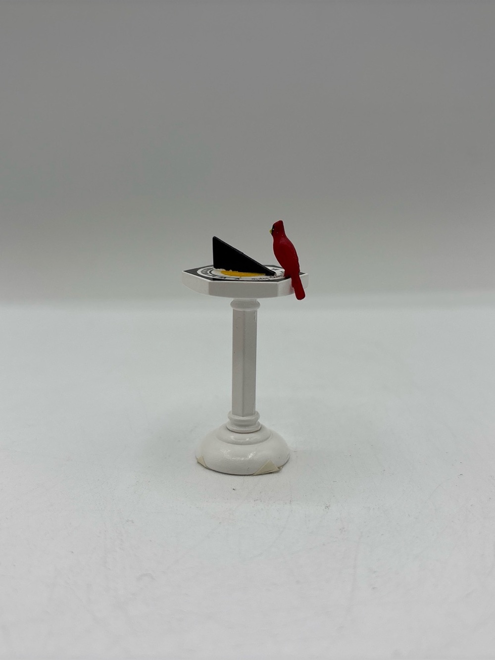 Department 56 2012 Village Accessories Picket Lane Sundial 4025467 Retired EUC